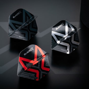 winmau-blade-x-prism-delta-metallic-black-red-ailettes-standard image 6
