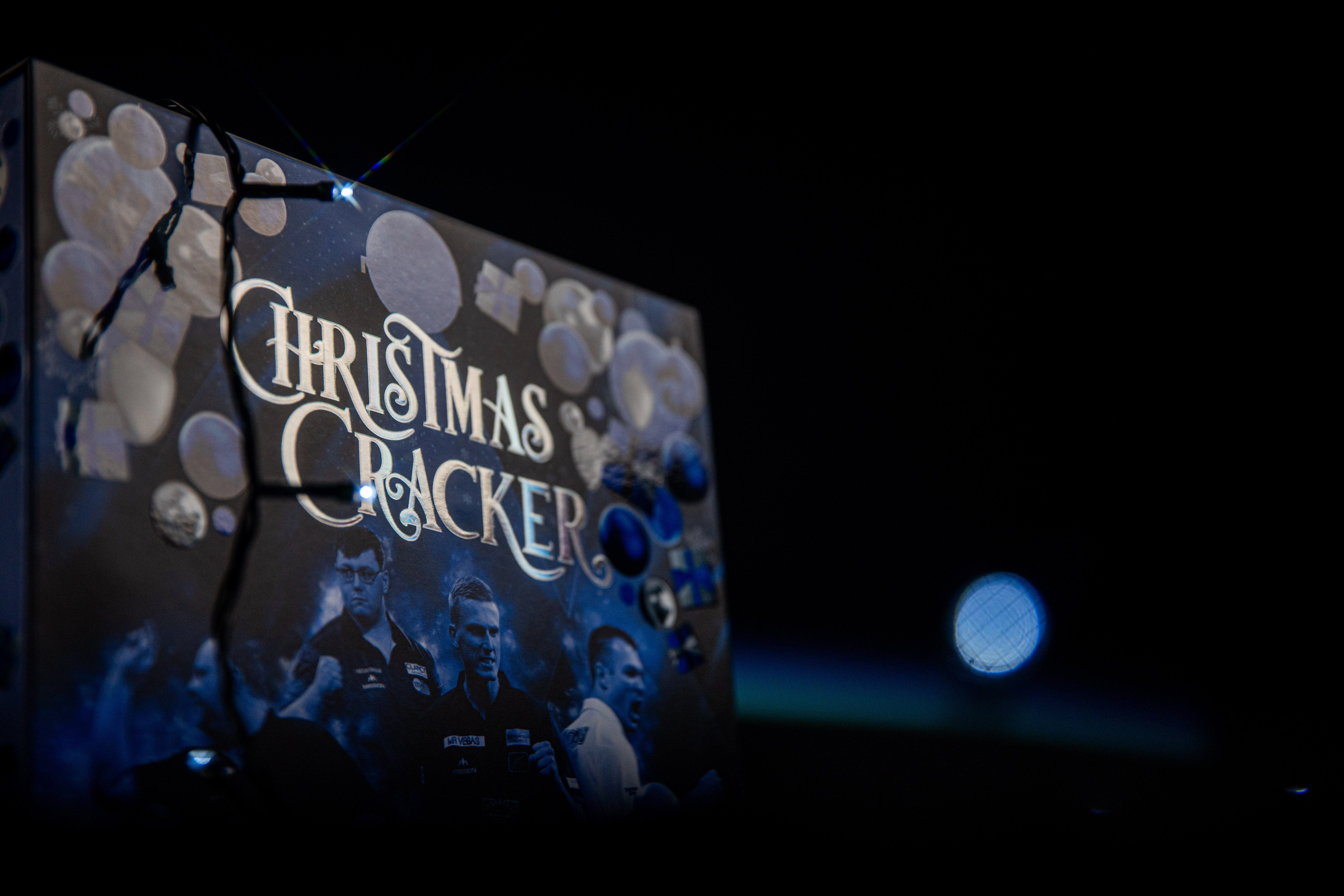 mission-christmas-cracker-dition-limit-e-fl-chettes-pointe-acier-et-accessoires- image 4