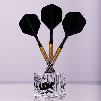 winmau-clear-dart-stand-cube-pr-sentoir-transparent image 5